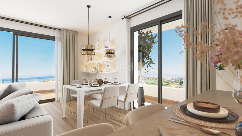 Foto 31672eb3-ac0e-47e3-b499-74d77253ae49. Apartamento nuevo desarrollo, uno 80 suites está situado en una de las parcelas más privilegiadas , construcción de estilo mediterr en Estepona