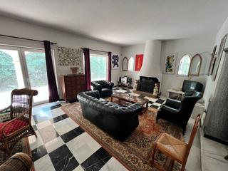 Maison à Playa Bajadilla - Puertos. Inversión, urb la cantera, 4 dormitorios, 4 baños, villa en una