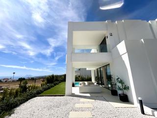 Casa a Chullera. Villa moderna, luminosa y espaciosa, 4 dormitorios, 4 baños en l