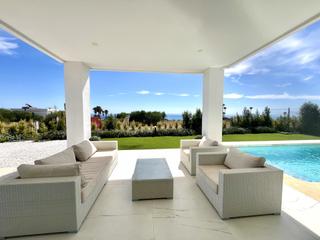 Casa en Chullera. Villa moderna, luminosa y espaciosa, 4 dormitorios, 4 baños en l