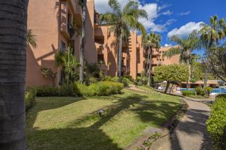 Apartament a Casco Antiguo. Muy bien situado, amplio y luminoso, 4 dormitorios, 3 cuartos de