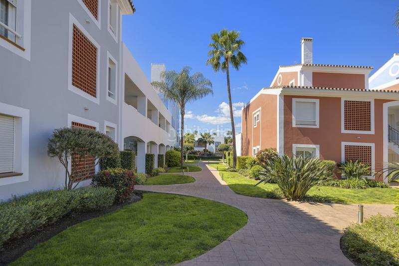Foto d1ec5a0a-6284-4ceb-8460-d2c209c949ea. Apartamento encantador, moderno, planta baja, 2 dormitorios, 2 baño apartamento, situado en cortijo del mar, . en Estepona