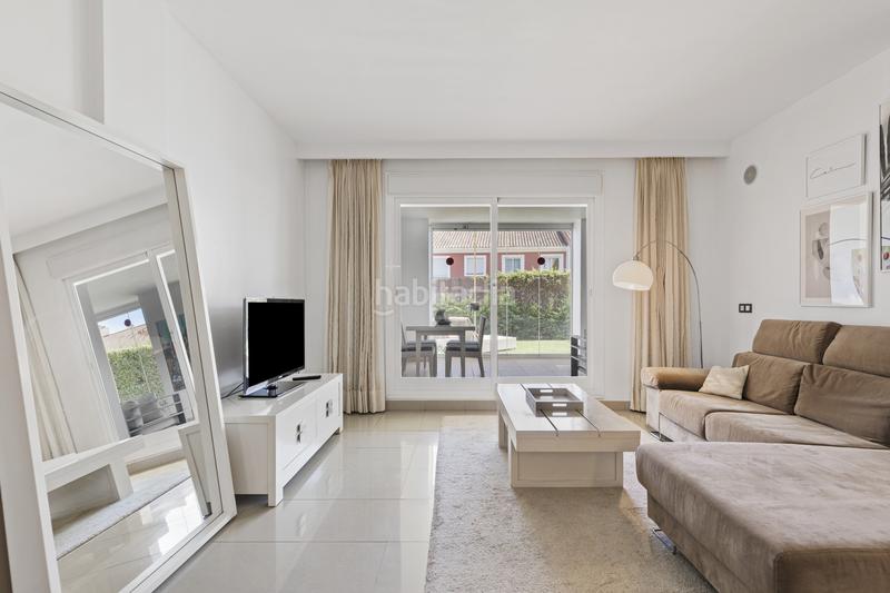 Foto f29d1adb-44e1-4ef9-88d9-668b51889175. Apartamento encantador, moderno, planta baja, 2 dormitorios, 2 baño apartamento, situado en cortijo del mar, . en Estepona
