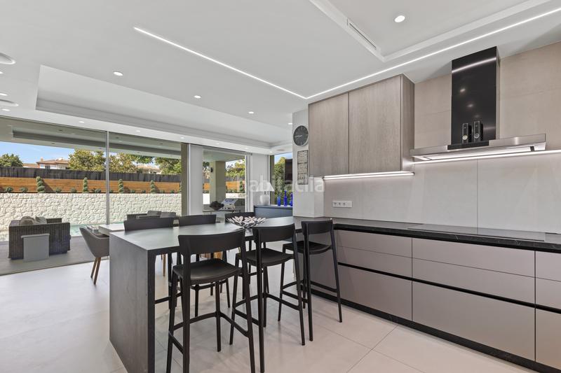 Foto bab47014-8e2d-4ba3-bf6e-9d5937f7a44c. Casa con piscina in Guadalmina Alta Marbella