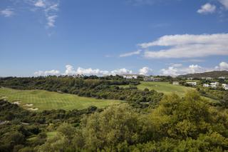 Rez-de-chaussée à Casares pueblo. Exquisito, moderno, apartamento en planta baja con vistas panorá