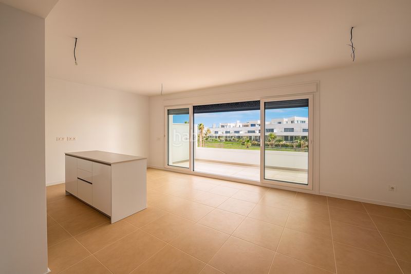 Foto 419a63f6-cf6d-4a0d-a698-f06bce05e59f. Apartament amb aparcament piscina a Centro Estepona