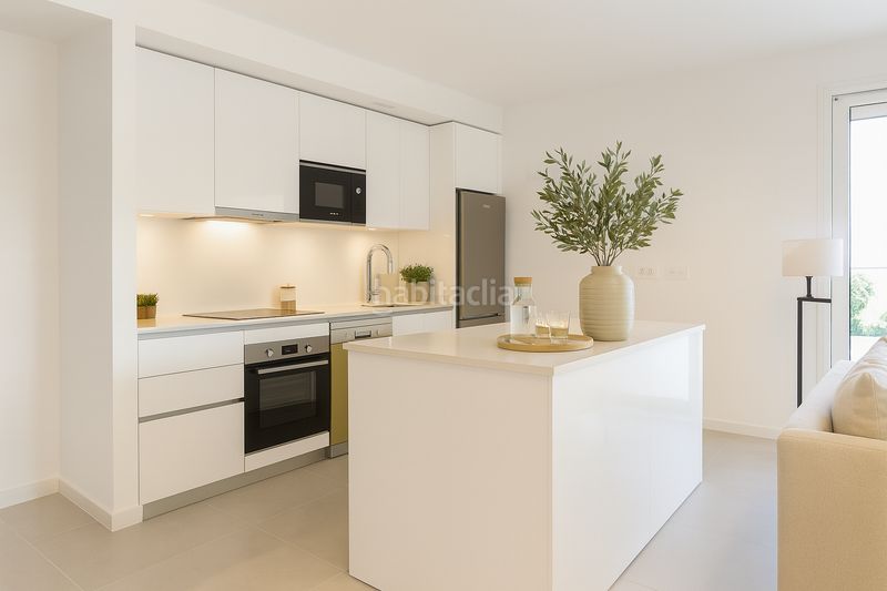 Foto 7d9109a3-dfa6-4c85-a96d-c65ad5d41973. Apartament amb aparcament piscina a Centro Estepona