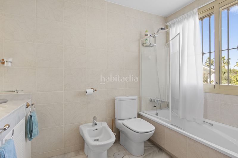 Foto d943aa96-fc12-47ab-9cd7-f4c19a4f55c7. Casa amb calefacció aparcament piscina a Benahavís pueblo Benahavís