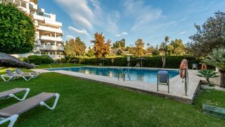 Apartament a Guadalmina Alta. Fabuloso apartamento soleado y espacioso en el prestigioso guada