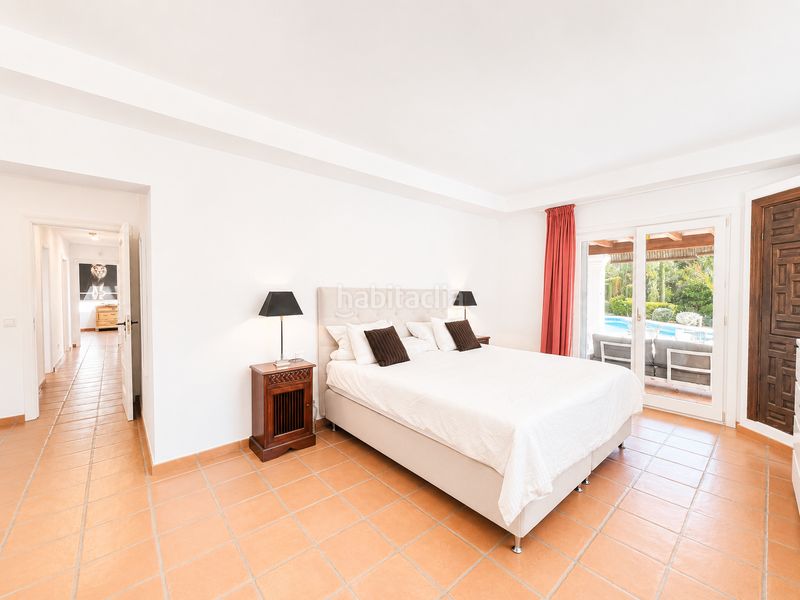 Foto 072826b0-9d4e-4dc6-9cbe-259f588c8872. Casa amb aparcament piscina a Sotogrande alto Sotogrande