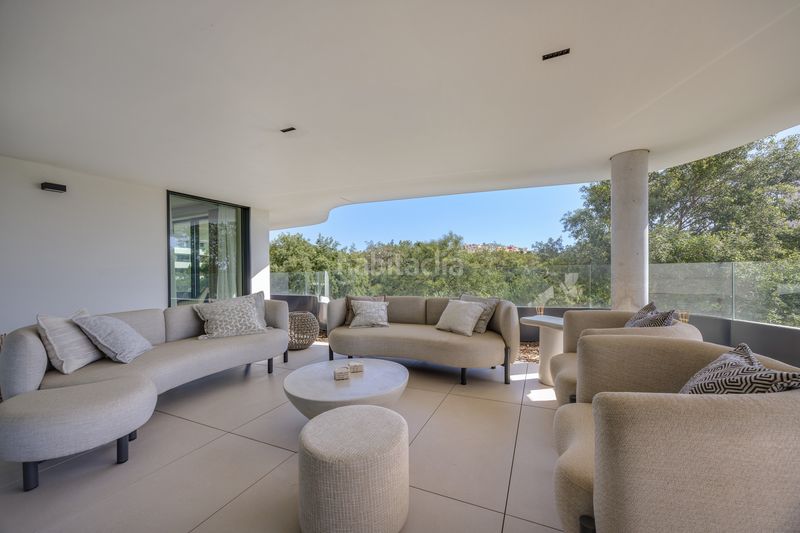 Foto 98fd8c6a-1995-4d1e-a9e3-1c2da68cd96e. Apartament amb aparcament piscina a Sotogrande alto Sotogrande