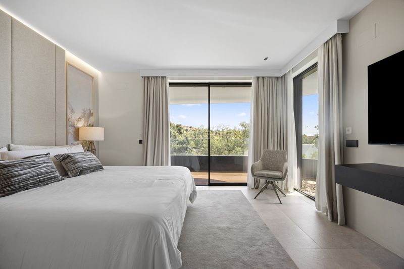 Foto fba53141-b39d-4de8-b980-40e5afa49971. Apartament amb aparcament piscina a Sotogrande alto Sotogrande