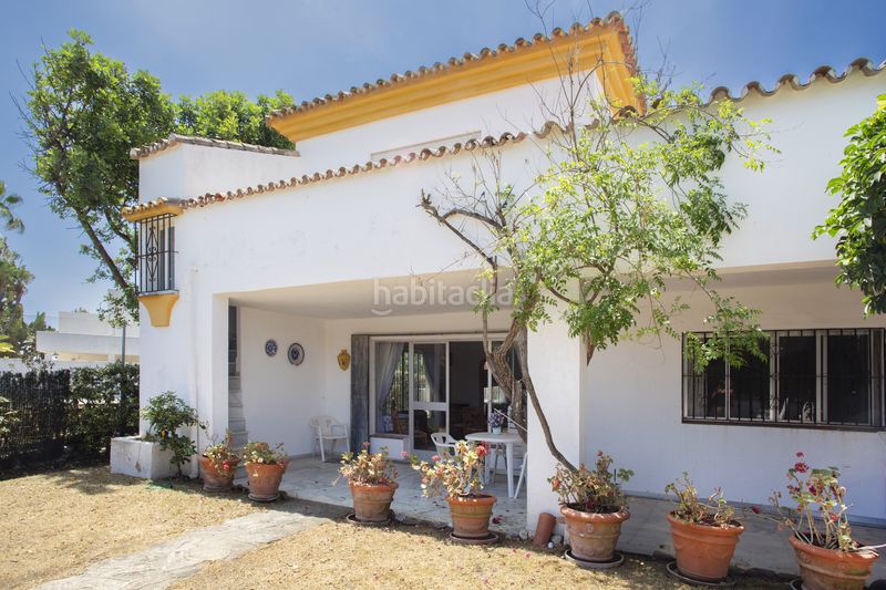 Foto 8a527a9d-0430-413f-96a0-1e38e2b3c23e. Casa amb aparcament a Guadalmina Baja Marbella