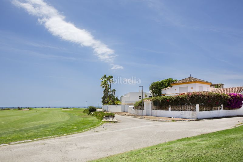 Foto a6199b5c-846c-4d8d-b9be-8d91db5a181e. Casa amb aparcament a Guadalmina Baja Marbella