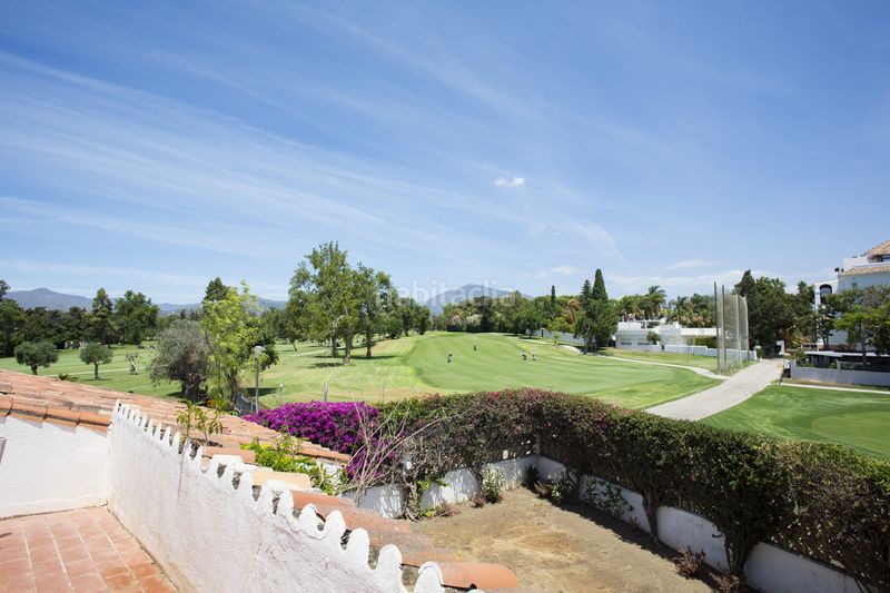 Foto b259cd42-3e57-4737-b98e-07201dcbe941. Casa amb aparcament a Guadalmina Baja Marbella