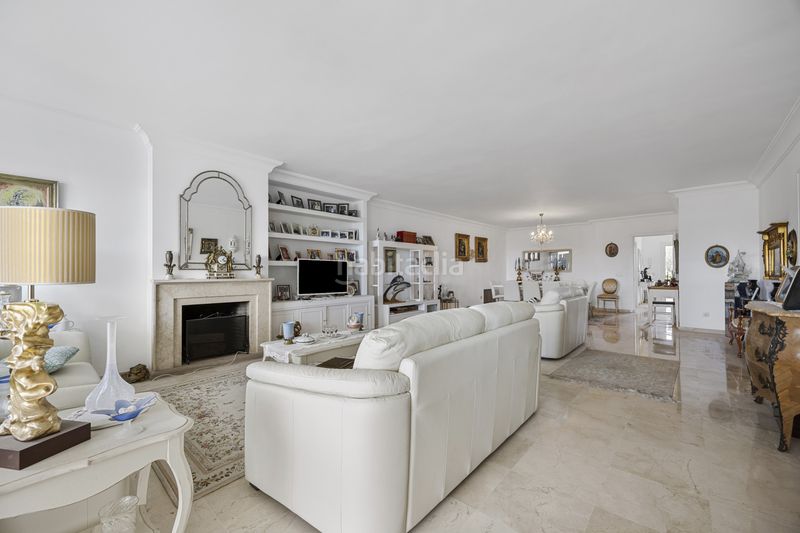 Foto ca0e55ae-3e64-4a86-ac82-5f56c4b7bef1. Apartament amb aparcament piscina a Guadalmina Alta Marbella