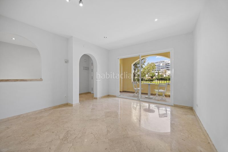 Foto 4358c9b8-186e-45fb-9533-3cd9364001ee. Apartament amb aparcament piscina a Guadalmina Alta Marbella