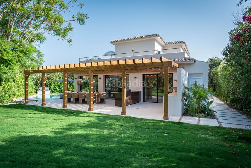 Foto 4e7f1c47-1541-4c02-a3d4-eb2c2542650c. Casa amb aparcament piscina a Guadalmina Alta Marbella