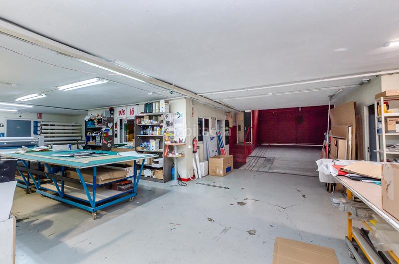 Foto 5dfb37ef-8fc2-4a5b-9be4-6d8125545f00. Local comercial local multifuncional en venta en Centre Hospitalet de Llobregat (L´)