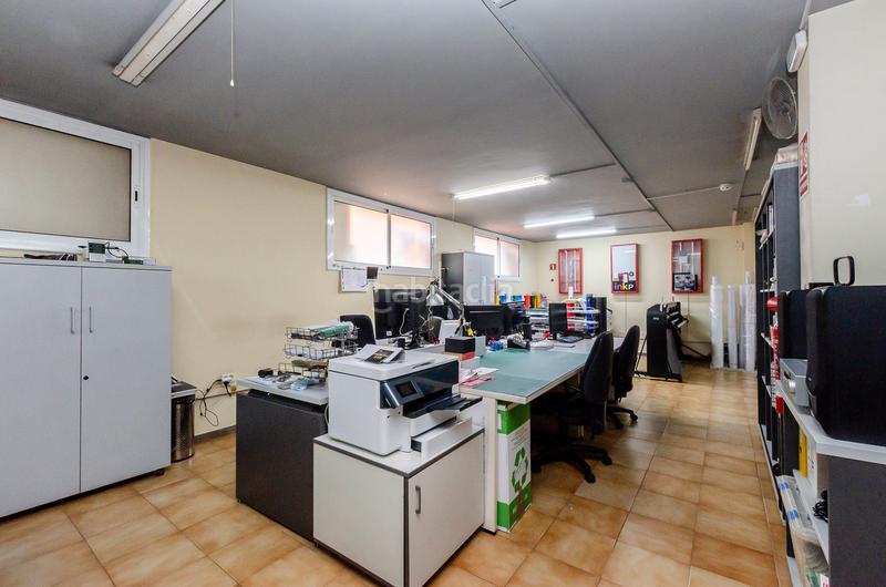 Foto 6d727e01-9ee0-4aa3-8ee5-6e22353dafd0. Local comercial local multifuncional en venta en Centre Hospitalet de Llobregat (L´)