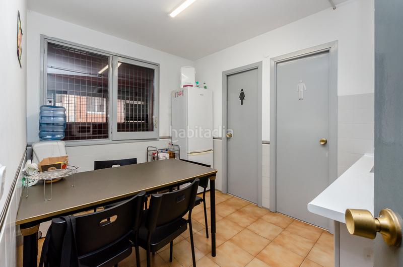 Foto e270c535-5c50-402f-ba4d-5de69923a667. Local comercial local multifuncional en venta en Centre Hospitalet de Llobregat (L´)