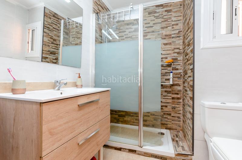 Foto 193c7d9f-6e53-4e8f-9e25-be063316c94a. Piso  en venta en la c/ mossèn andreu – en La Gavarra Cornellà de Llobregat