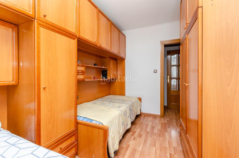 Foto 2edbbd20-0e4a-40f7-a4a5-386fc243153a. Piso  en venta en la c/ mossèn andreu – en La Gavarra Cornellà de Llobregat