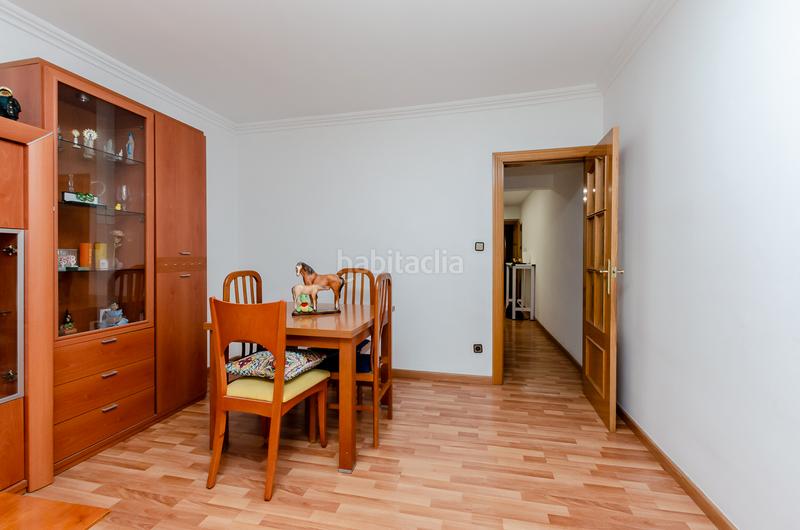 Foto a1566f05-1ac5-48fc-bef0-2f58364e3e1d. Piso  en venta en la c/ mossèn andreu – en La Gavarra Cornellà de Llobregat