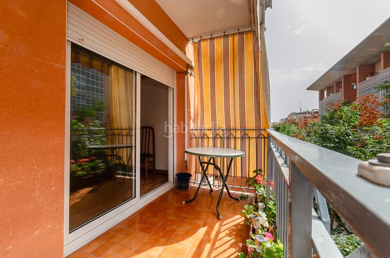 Foto ff8a6147-6033-421f-8e6f-48f1316710d3. Piso  en venta en la c/ mossèn andreu – en La Gavarra Cornellà de Llobregat