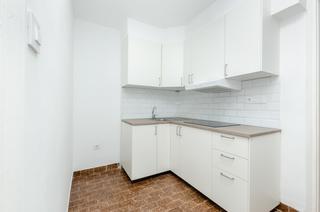 Appartement  Carrer de pau sans. Piso en venta pleno sant josep l´h
