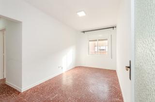 Appartement  Carrer de pau sans. Piso en venta pleno sant josep l´h