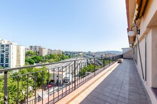 Penthouse  Avinguda de josep tarradellas i joan. Sobreàtic amb dues terrasses al costat de la rambla just olivera