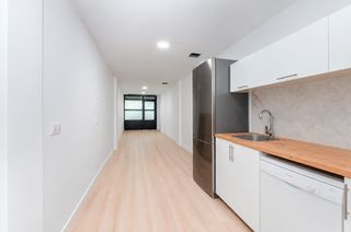 Pis  Carrer de mossèn jacint verdaguer. Espacio totalmente reformado y acondicionado con 3 habitaciones,