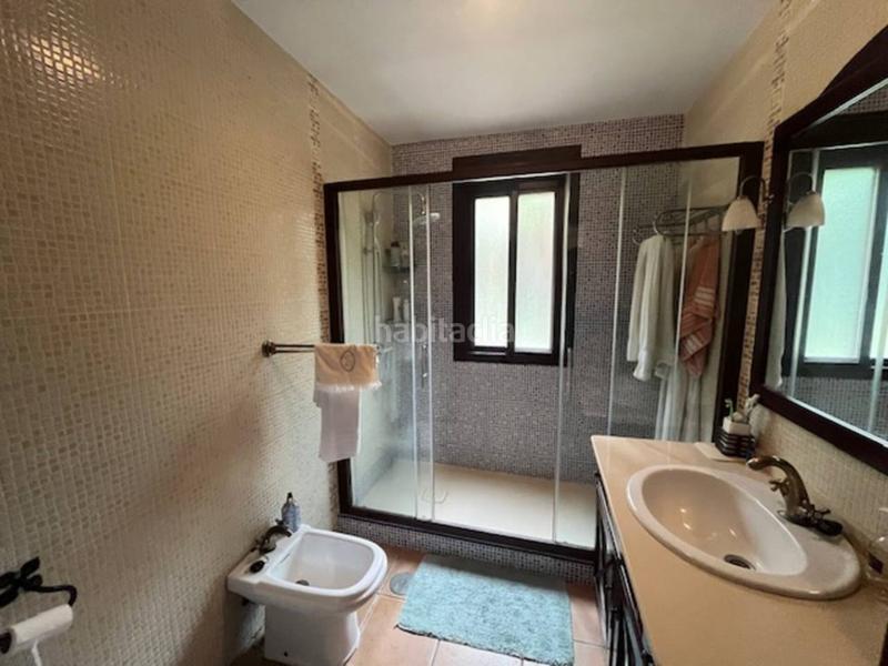 Foto fddb4eac-7a5f-45c3-bcb9-bd0f87801a19. Masía chalet rustico en venta en selwo29680 en El Velerín Estepona