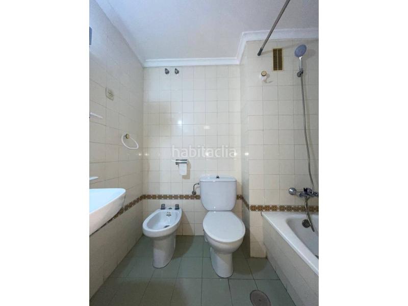 Foto 353702ec-cd9e-480b-b4de-2d3196dca5bd. Pis a sierra de Estepona - avda. de andalucía Estepona