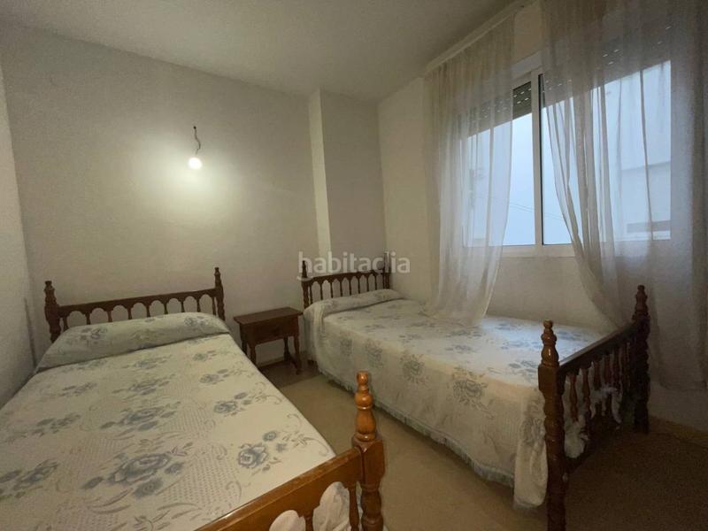 Foto c0b60dac-3442-4973-9431-b0c3516b0ce3. Pis a sierra de Estepona - avda. de andalucía Estepona