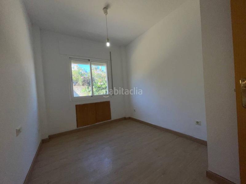 Foto 1120b2fb-e0ad-45a8-9597-053470acf983. Casa adossada amb piscina a Los Llanos Estepona