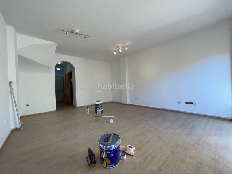 Foto 69d1dd2f-c84c-444a-89aa-0ec79387a1b9. Casa adossada amb piscina a Los Llanos Estepona