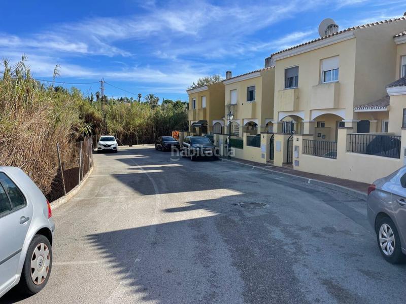 Foto c79c4e05-90ad-4b4e-b0a9-d52fae3807cf. Casa adossada amb piscina a Los Llanos Estepona