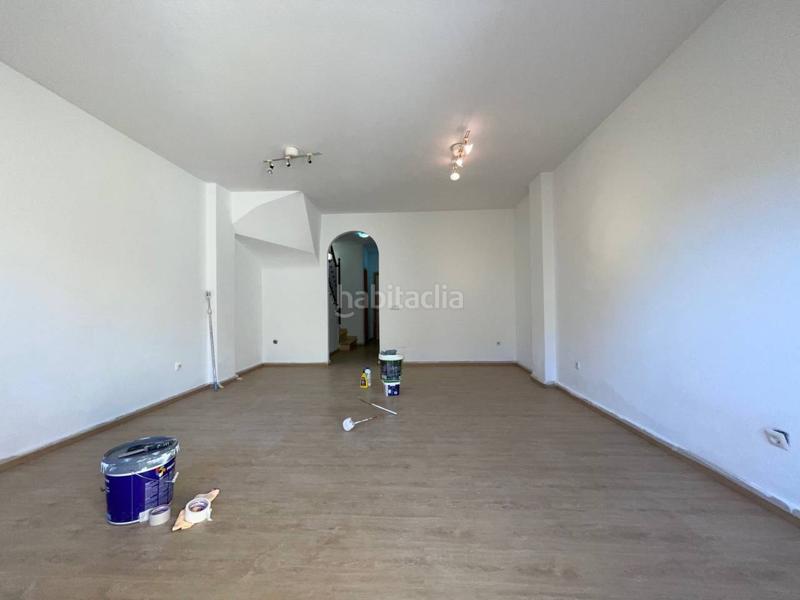 Foto d1604c2c-fb6b-4076-8da2-8ce7da72aa49. Casa adossada amb piscina a Los Llanos Estepona