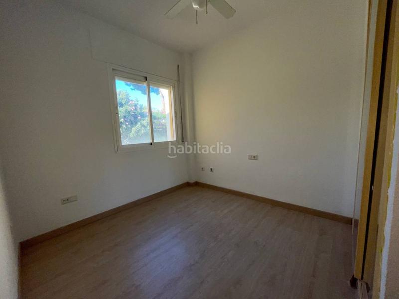 Foto e6468fc3-1c9d-42e2-a612-98a4d88db5f8. Casa adossada amb piscina a Los Llanos Estepona