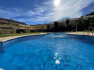 Casa adossada en Los Llanos. Casa adosada en venta urbanizacin cerrada muy cerca de estepona