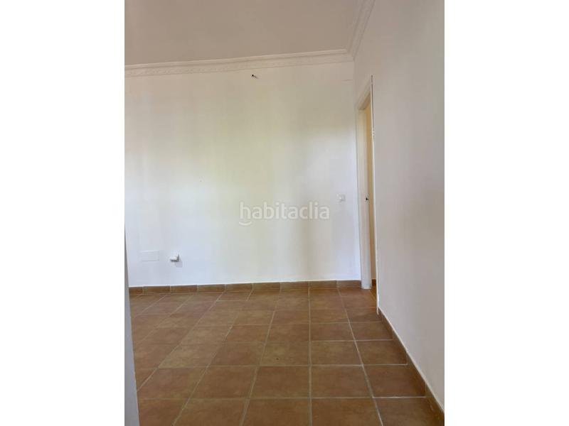 Foto 179995fb-e636-45f9-b6c5-8af411a5789c. Xalet amb aparcament a Los Llanos Estepona