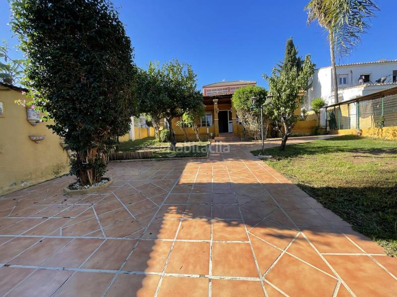 Foto 366a160d-ad88-42c3-a6b3-df3c34725366. Xalet amb aparcament a Los Llanos Estepona