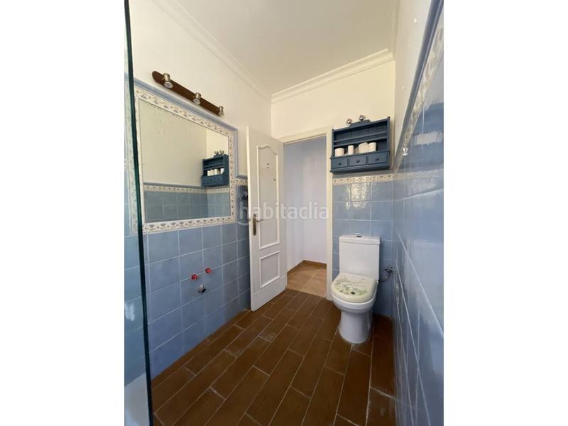 Foto fd30716b-5581-47a1-880a-6719a142ef8a. Xalet amb aparcament a Los Llanos Estepona