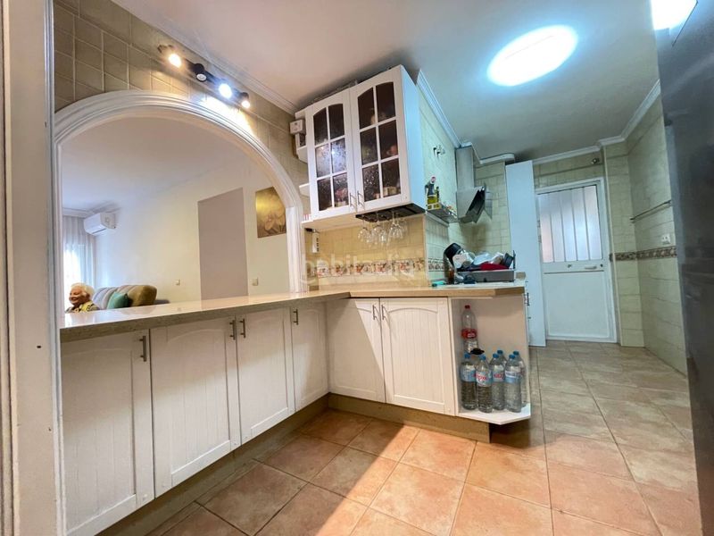 Foto 51080491-a48d-44a3-88e7-6dc59480f325. Pis amb calefacció a sierra de Estepona - avda. de andalucía Estepona