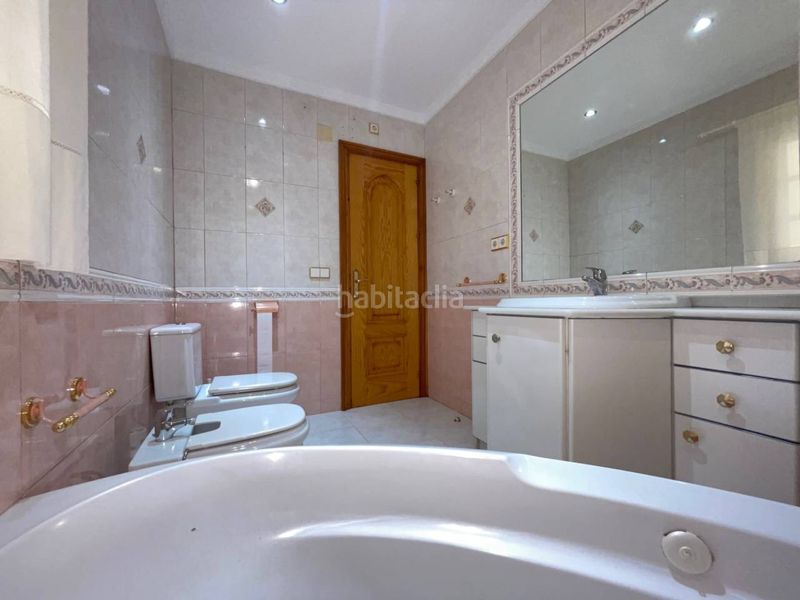 Foto 997ab3e5-3c75-42b1-9b00-1044ef2887bf. Casa a Centro Estepona