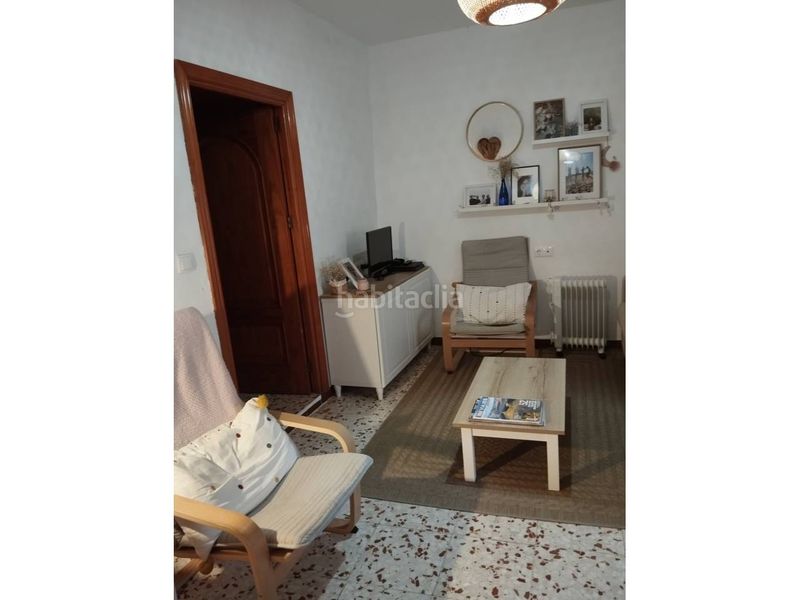 Foto ff4ece94-685d-4205-81b6-a9c81860cefd. Pis a Casares pueblo Casares