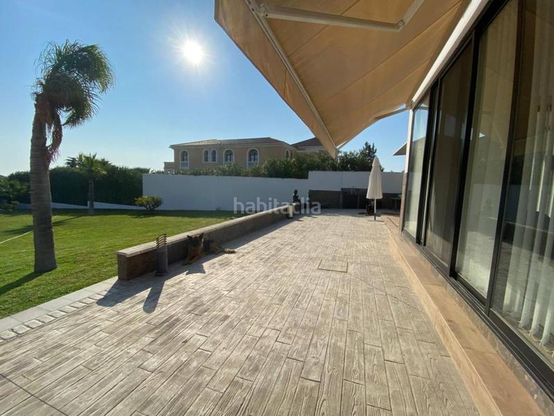 Foto f8a305e7-0b21-479d-bf0f-e115488124ee. Xalet amb calefacció piscina a Las Lomas Estepona