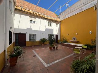 Reihenhaus in Casco Histórico  - Ribera - San Basilio. Casa adosada junto a plaza de la magdalena